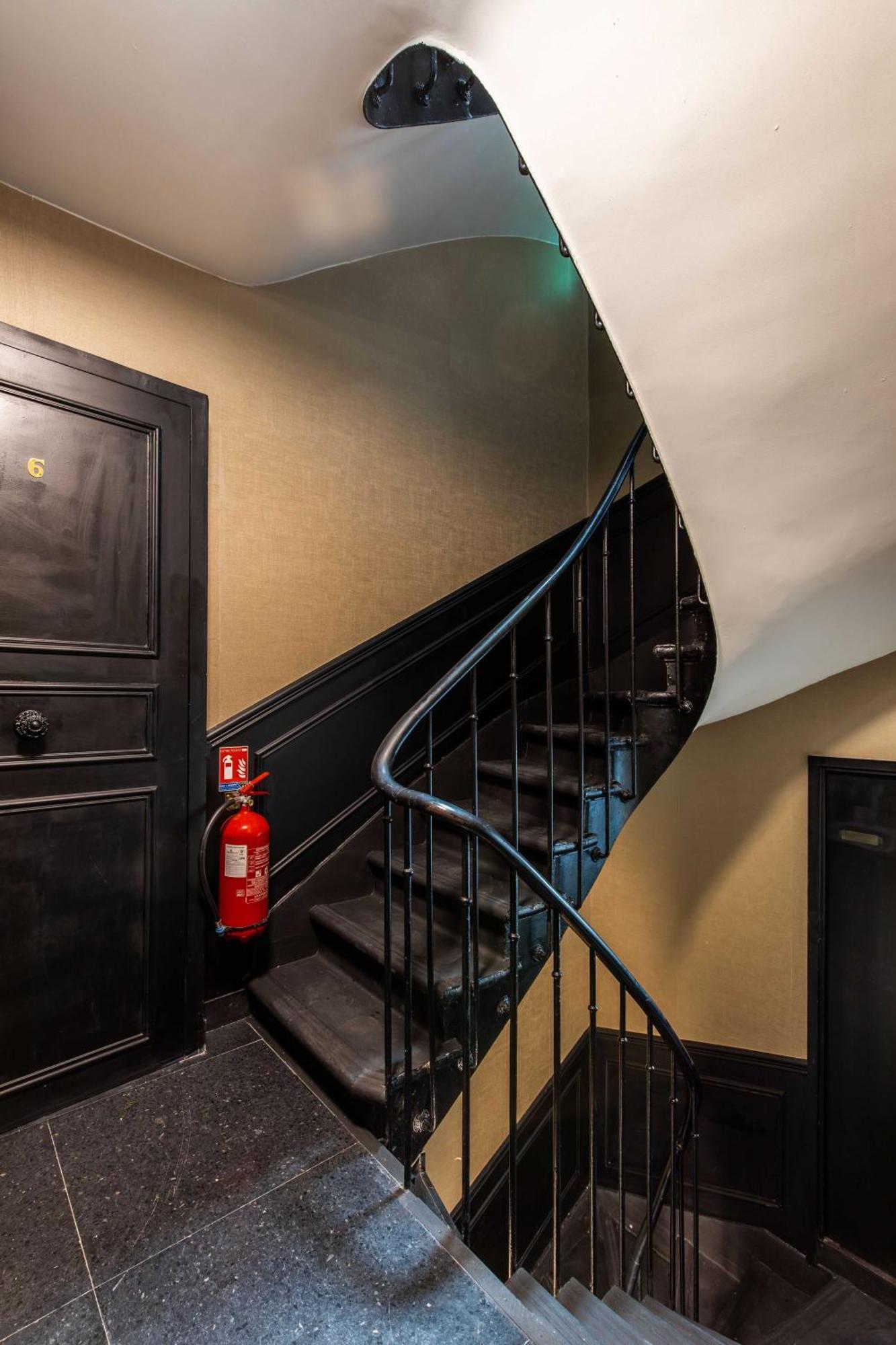 Hostel Eiffel Paris Luaran gambar